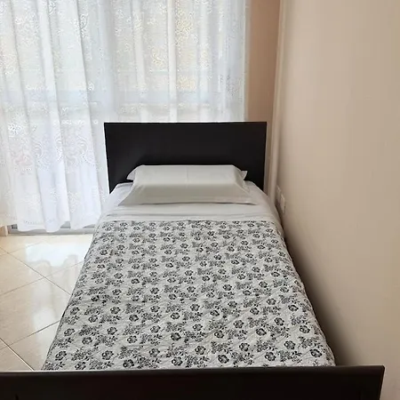 2br Near New Bazaar 2 Baths Sleeps 5 *